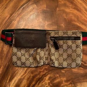 GUCCI CANVAS MONOGRAM BELT BAG - AUTHENTIC - COLLECTORS ITEM